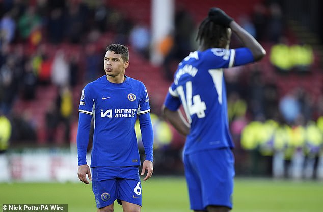 Chelsea blew their slim lead against Sheffield United on Sunday and drew 2-2 away.
