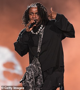 A new song attributed to the Canadian rapper called Drop and Give Me 50 was leaked on Saturday, with lyrics so scathing against Kendrick Lamare that fans questioned whether it was created by artificial intelligence;  seen in 2022