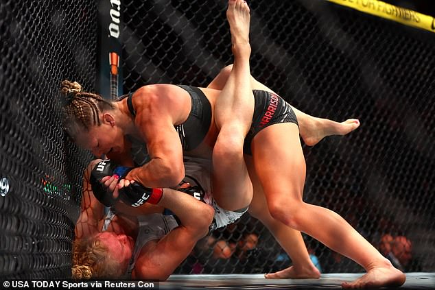 Harrison forced Holm to the canvas in the second round, landing heavy blows before securing the finish via submission.