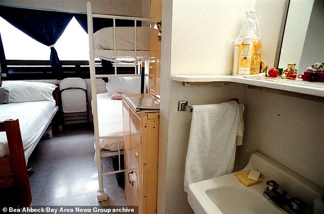 A typical Dublin FCI cell, scheduled for closure due to rampant sexual abuse of prisoners and mold and asbestos found in the facility.