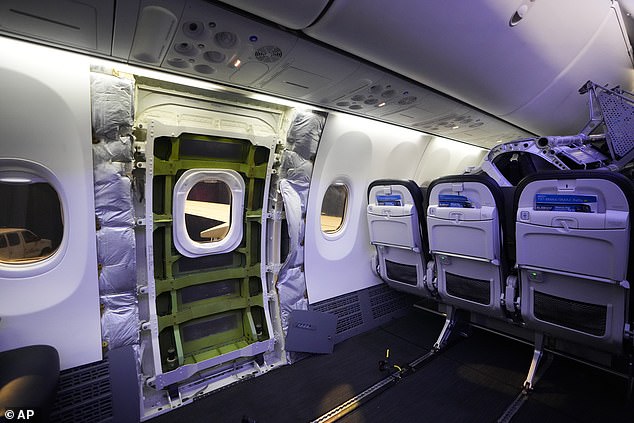 A door plug area of ​​an Alaska Airlines Boeing 737 Max 9 aircraft awaiting inspection