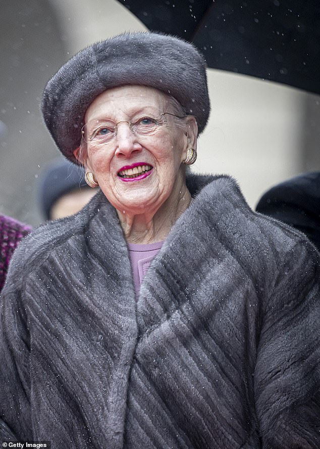 In her New Year's speech, Margrethe abdicated the throne and handed the reins to her son Frederik.