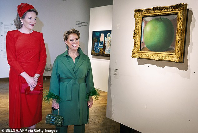 The two royals adopted classic color-blocking methods as they enjoyed a cultural morning.