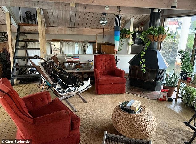 The wood-paneled houseboat, currently docked at Marina 49 in the Arverne neighborhood of Queens, appeared earlier this month on Facebook Marketplace.