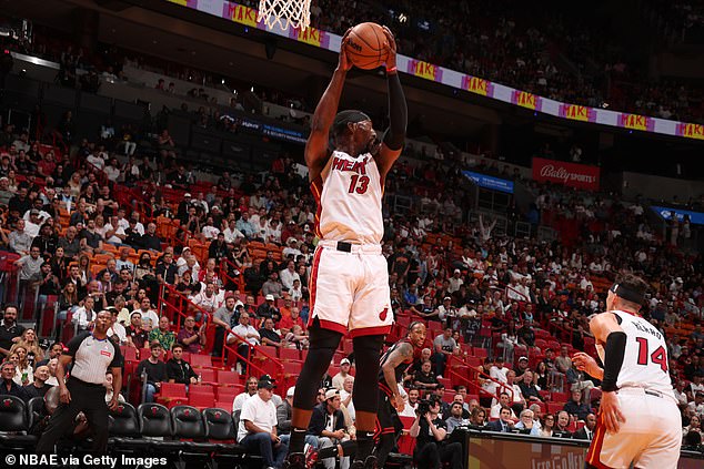 The Heat won their play-in game against the Chicago Bulls against a spotty crown on Friday.