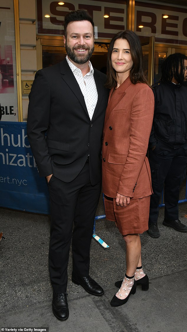 Longtime couple Taran Killam and Cobie Smulders accessorized in his-and-hers suits.