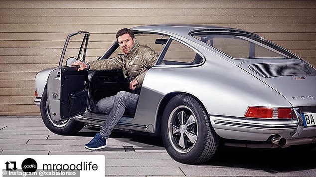 Alonso at the wheel of a classic Porsche in a photo shoot: the Spanish media nicknamed him James Bond
