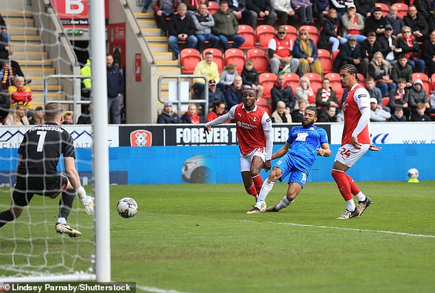 The match resumed at the AESSEAL New York Stadium with eleven minutes left.