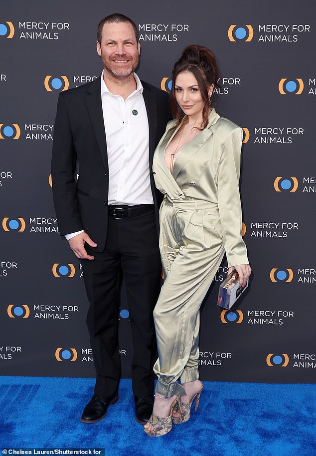 The reality TV star, 29, stole the show with her Hollywood producer boyfriend, 41, as they arrived at the 25th Annual Mercy for Animals Celebration Gala in Los Angeles.