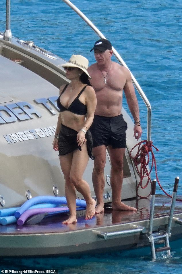 Lauren and Jeff are seen on a boat trip in 2021