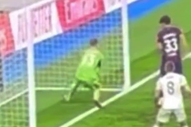 Video replays showed Real Madrid goalkeeper Andriy Lunin snapping the ball from what appears to be behind the goal line.