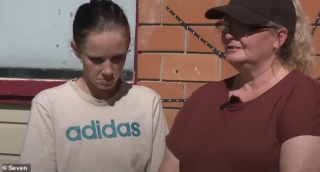 Katherine Pickles (pictured right with another family member) attempted to return her home-delivered food from the Mount Gambier store on Saturday.