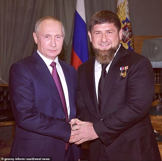 Vladimir Putin (left) and Ramzan Kadyrov