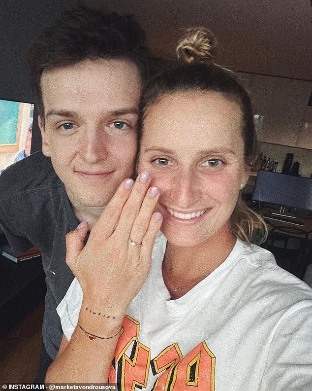 Simek proposed to Vondrousova in August 2021 after she returned from the Tokyo Olympics.