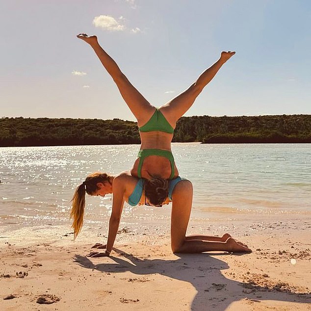 The great-granddaughter of the 1st Earl Mountbatten of Burma showed her strength during a family trip to the Bahamas