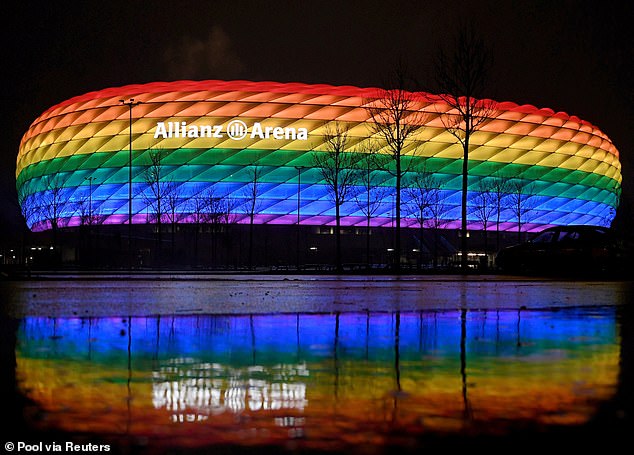 The date in question is of particular reference as it is the International Day against Homophobia (in the photo, the Allianz Arena in Munich illuminated in rainbow colors in support of LGBTQIA+)