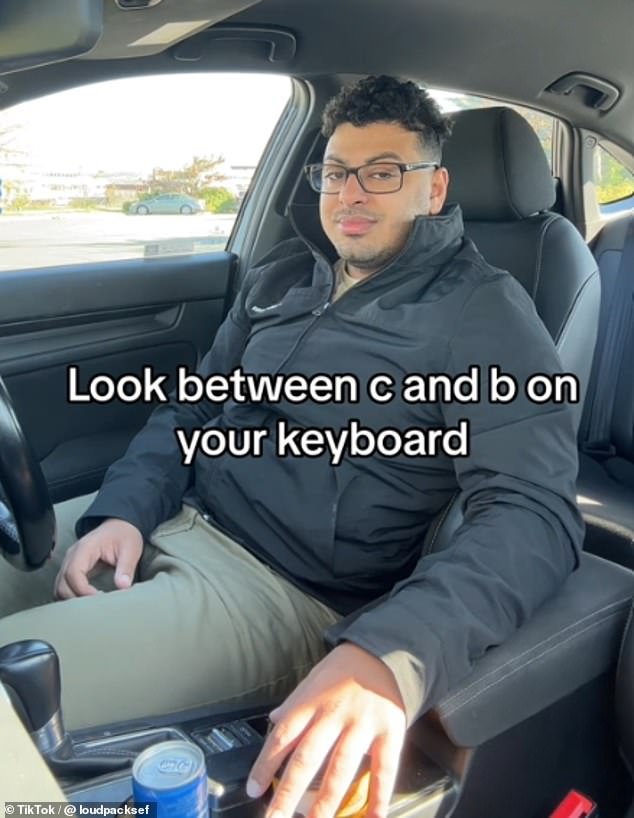 This man, from the United States, mocked the trend in his car and imitated the meme
