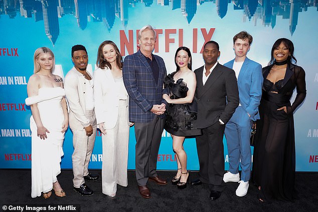 The actresses also posed alongside their co-stars Sarah Jones, Jon Michael Hill, Jeff Daniels, Aml Ameen, Evan Roe and Chante Adams.