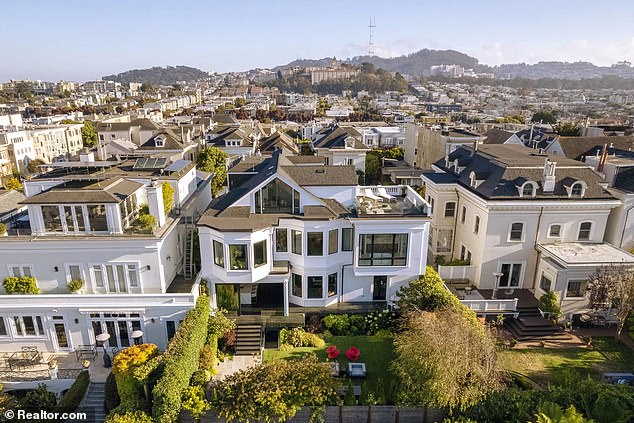 Butterfield also owns a $19 million home in San Francisco, which has seven bedrooms, eight bathrooms and is located in the upscale Presidio Heights neighborhood.