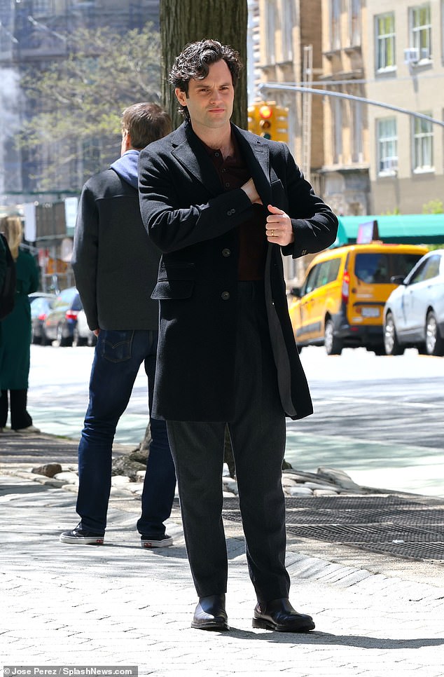 Penn Badgley, 37, looked dapper as he got into character for a scene from the fifth and final season of the popular Netflix show on Thursday.