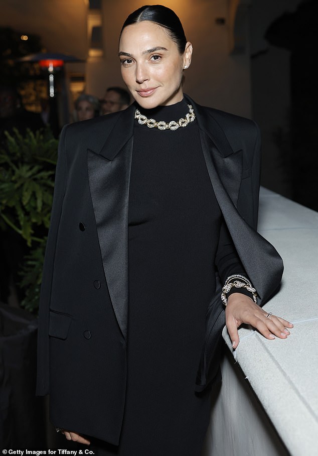 Held at the Beverly Estate, the big bash welcomed a formidable array of bold names, and Gal was spectacular among them.