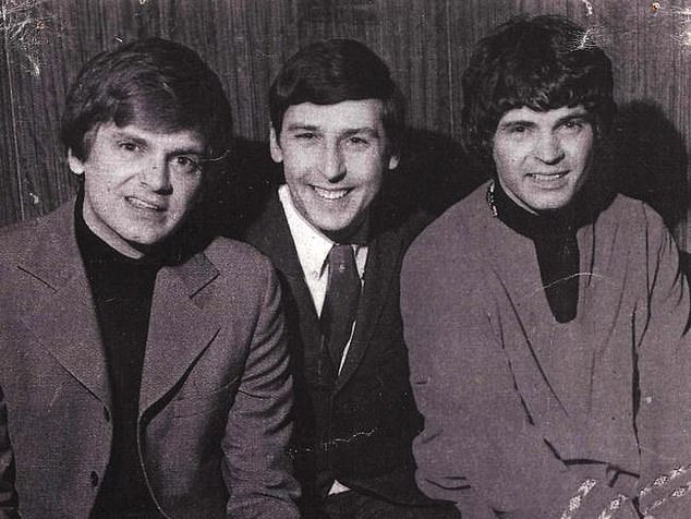 The veteran media personality began his radio career on 2TM Tamworth in 1954 and later presented a top 40 music show in Sydney alongside John Laws.  She interviewed many world-renowned artists throughout her career, including The Everly Brothers (pictured).