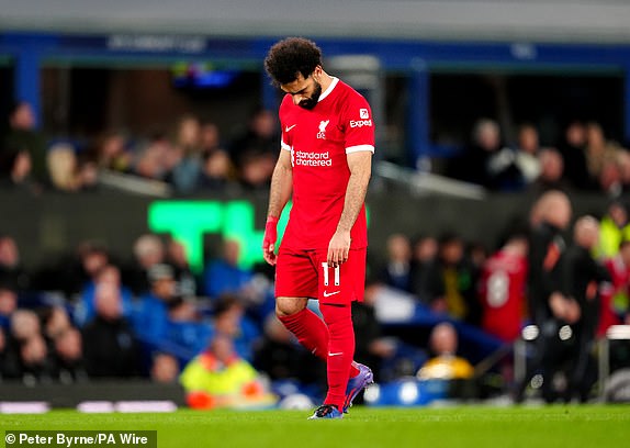 Liverpool's Mohamed Salah appears dejected during the Premier League match at Goodison Park, Liverpool.  Photo date: Wednesday April 24, 2024. PA Photo.  See PA story SOCCER Everton.  Photo credit should read: Peter Byrne/PA Wire.RESTRICTIONS: FOR EDITORIAL USE ONLY May not be used with audio, video, data, fixture lists, club/league logos or "live" services.  Online use during match limited to 120 images, no video emulation.  Not used in betting, games or single club/league/player posts.