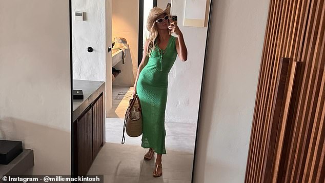 Back inside, she kept the green, donned a gorgeous maxi dress and paired it with gold sandals and a beach bag.