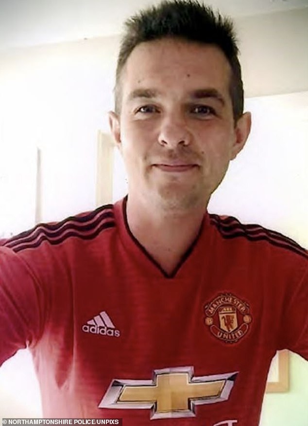 Nick Billingham, pictured in a Man United football shirt, was found by police shortly after officers discovered a notebook containing a confession 