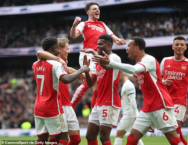 Arsenal were able to hold on to a grand finale to widen their gap over Man City.