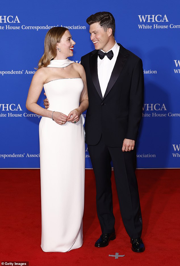 Colin Jost and his wife Scarlett Johansson are seen together on the red carpet of the event.