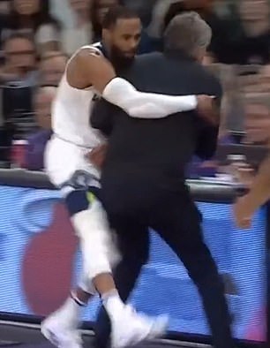 Mike Conley collided with Finch