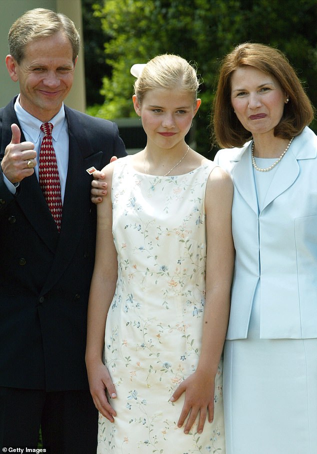 Smart was rescued in March 2003 after someone recognized her outside and called the police (Elizabeth pictured with her parents at the White House)