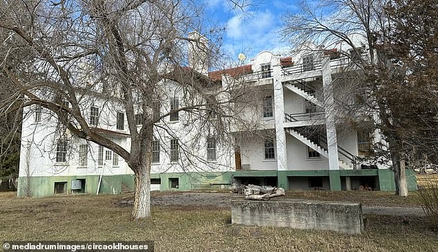 Shortly after the end of World War II, the hospital ceased operations in 1947.