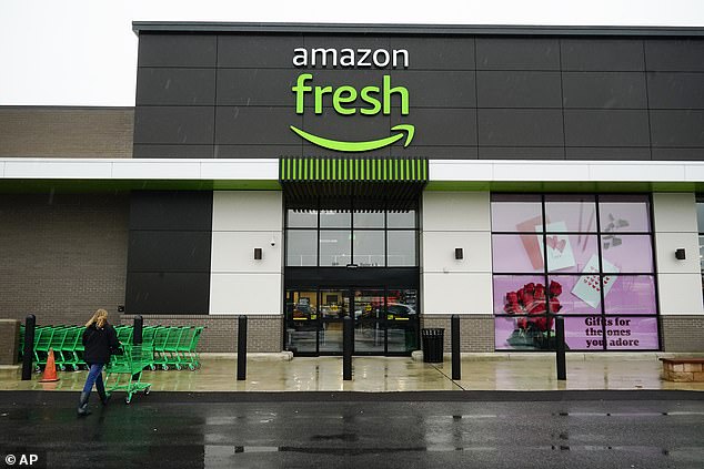 Amazon Fresh is replacing Just Walk Out with Dart Cash, which has a scanner and screen in shopping carts to allow customers to track their spending.