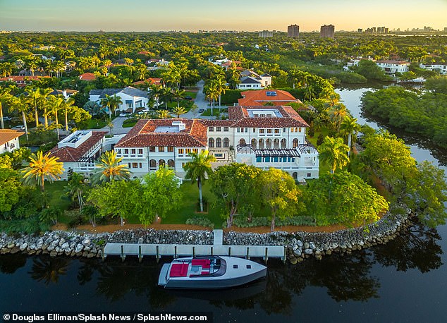 The luxurious neighborhood of Coral Gables, in the Miami area, has replaced regions of California and New York with the most expensive homes in the United States.