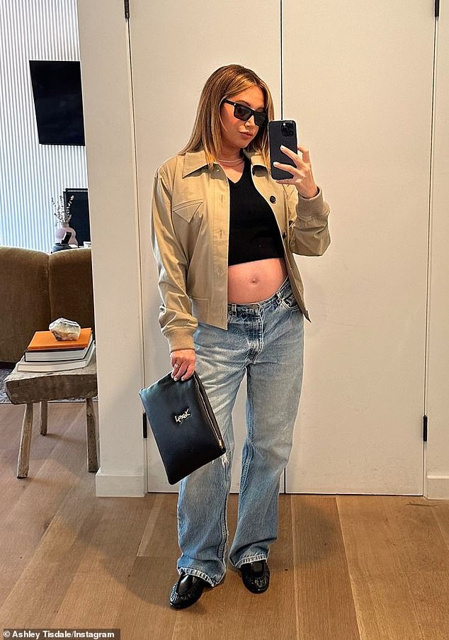 Since making the baby news public in March, the actress and singer has been sharing updates on her social media platforms;  she appears in the photo of her showing her belly on Wednesday