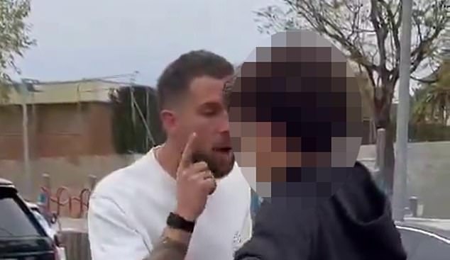 Barcelona defender Íñigo Martínez was seen confronting a young football fan in the street.
