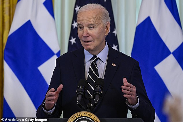 US President Joe Biden is urging Egypt and Qatar to pressure Hamas to agree to a ceasefire and the release of Israeli hostages during peace talks this weekend.