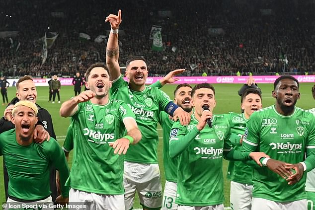 The St Etienne players celebrated the victory after consolidating themselves in third position in Ligue 2