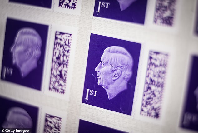 Royal Mail will stop charging recipients £5 to collect mail sent with stamps it has deemed fake until at least July while it develops a smartphone app to highlight fakes.