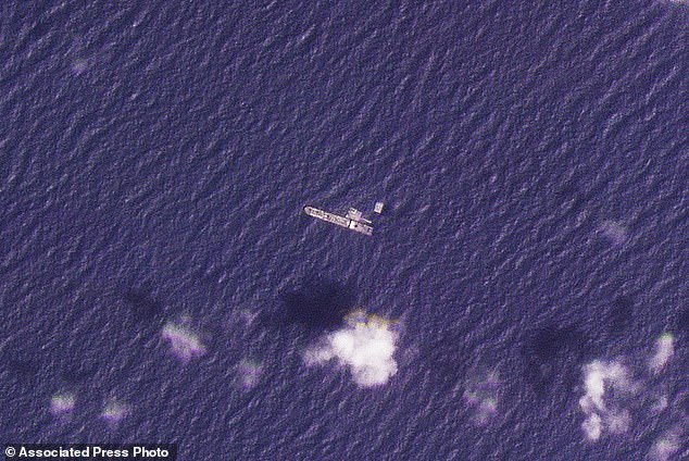 US Navy and IDF engineers are involved.  This satellite photo from Planet Labs PBC shows the USNS Roy P. Benavidez in the Mediterranean Sea off the coast of the Gaza Strip on Saturday, April 27, 2024.