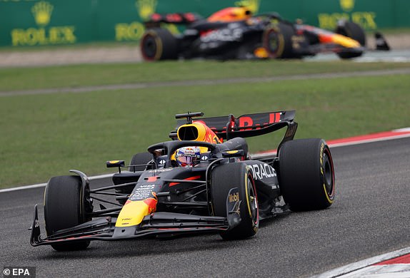 epa11289676 Red Bull Racing driver Max Verstappen of the Netherlands in action during the sprint before the Formula One Chinese Grand Prix, in Shanghai, China, 20 April 2024. The Formula One Chinese Grand Prix 1 of 2024 takes place at the Shanghai International Circuit on April 21 after a five-year hiatus.  EPA/ALEX PLAVEVSKI