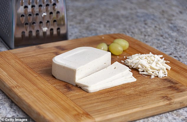 Four pregnant women affected by listeria in VEGAN cheese causing