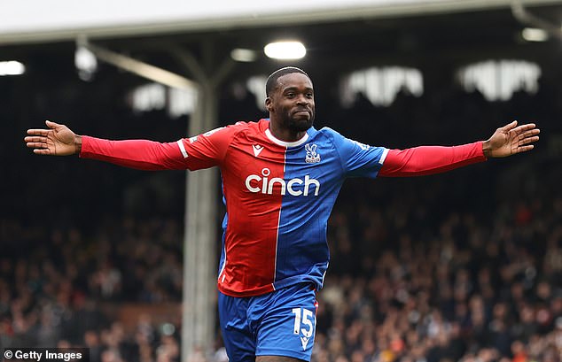 Jeffrey Schlupp scored a great goal from 20 yards in the 87th minute to equalize at Fulham.