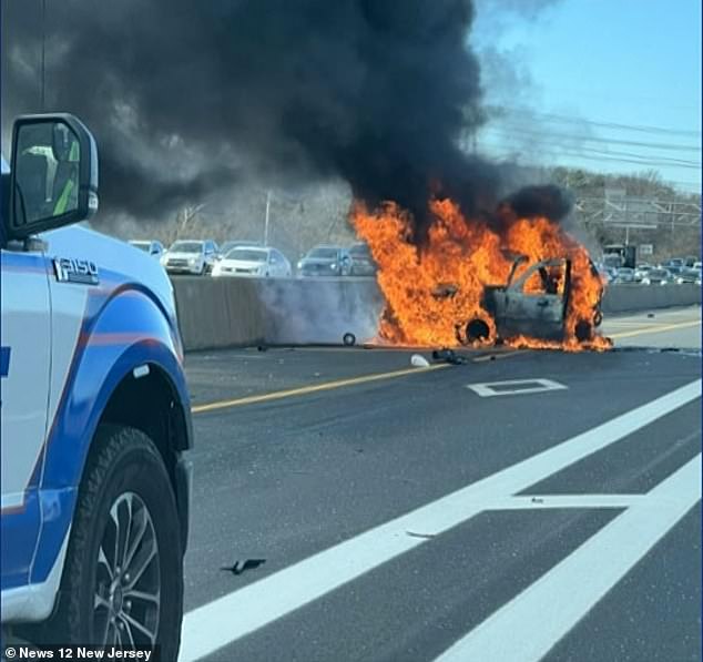 The scene mirrored an accident on the Long Island Expressway in January 2023, when a group of bystanders rushed to help a woman trapped inside a burning car.