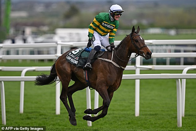 Joint favorite I Am Maximus triumphed by seven and a half lengths at Aintree on Saturday