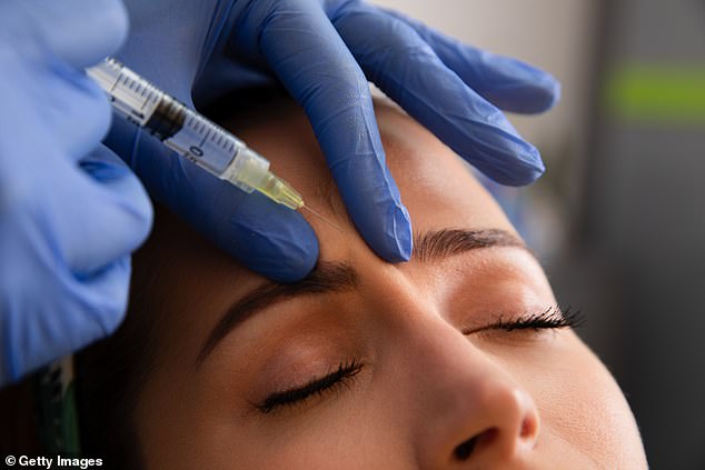 It's unclear how many people were injected with what could have been fake Botox by a nurse not authorized to do so, but the Illinois Department of Public Health has warned area hospitals to be on high alert for similar cases of a disease. similar to botulism.