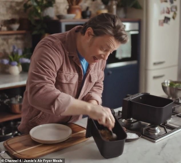 The TV chef prepared several recipes using a Tefal deep fryer, including baked fish with ham and Keralan-style roast chicken.