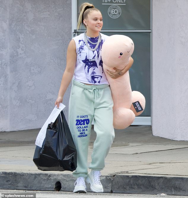 JoJo Siwa visited a sex shop in Los Angeles over the weekend amid a major image shake-up.